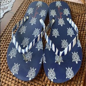 *Vera Bradley* Coastal Seabreeze   Navy Turtle Zebra FlipFlops Sz 9-10